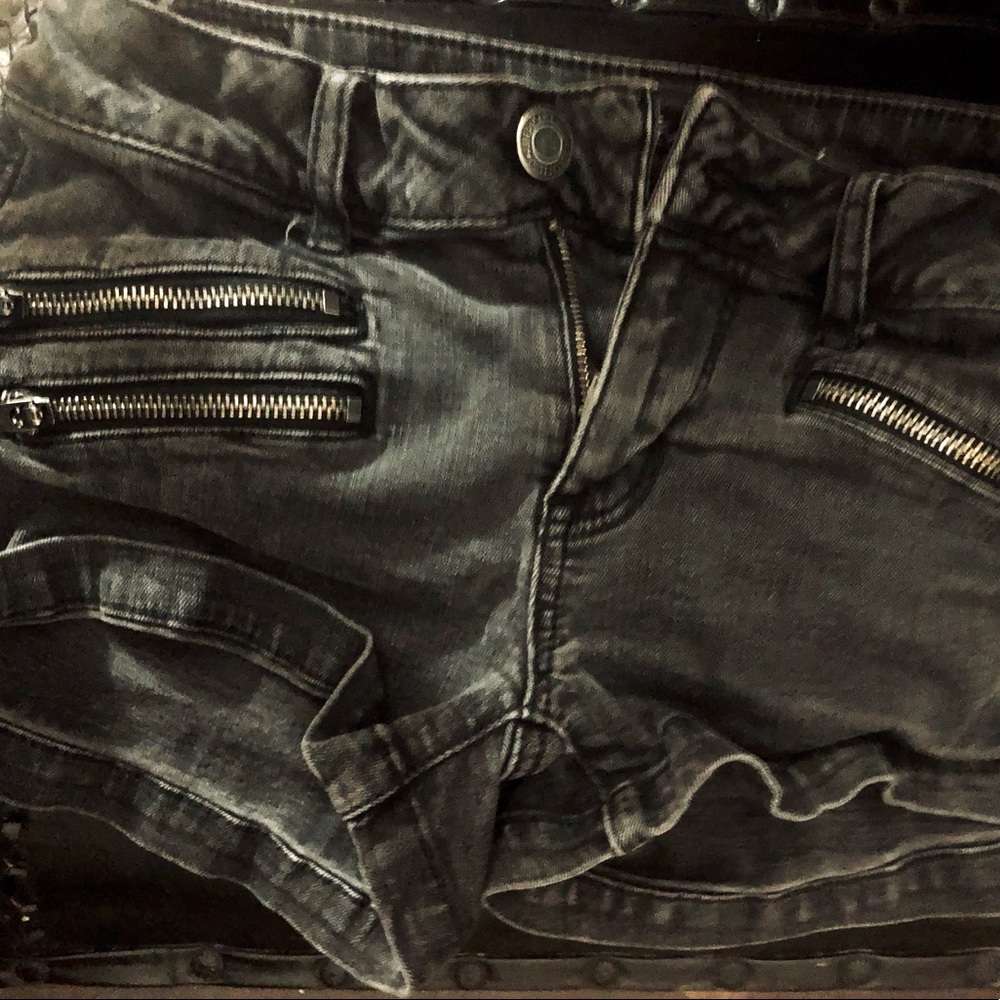 American eagle black denim Uber stretch jean shorts 4
